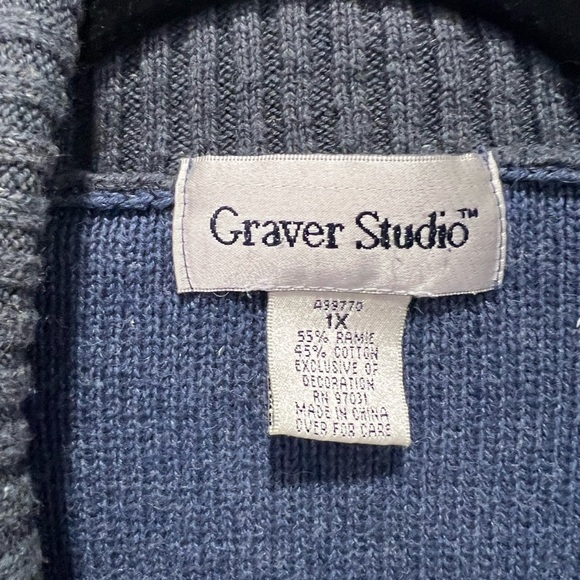 Graver Studio novelty Blue Cardigan with Embroidered Patches 1X - Picture 2 of 6